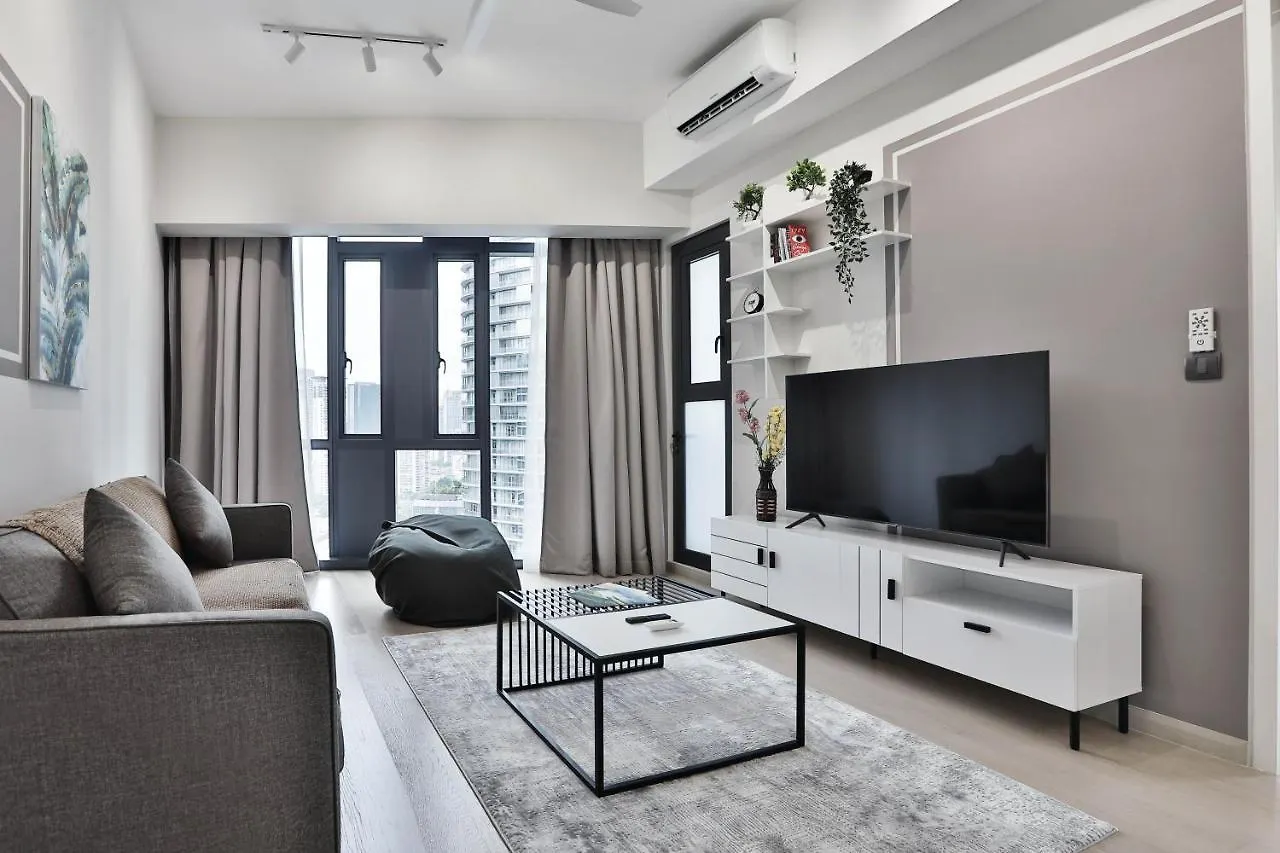 H&N Luxury Suites Klcc Куала-Лумпур 0*,